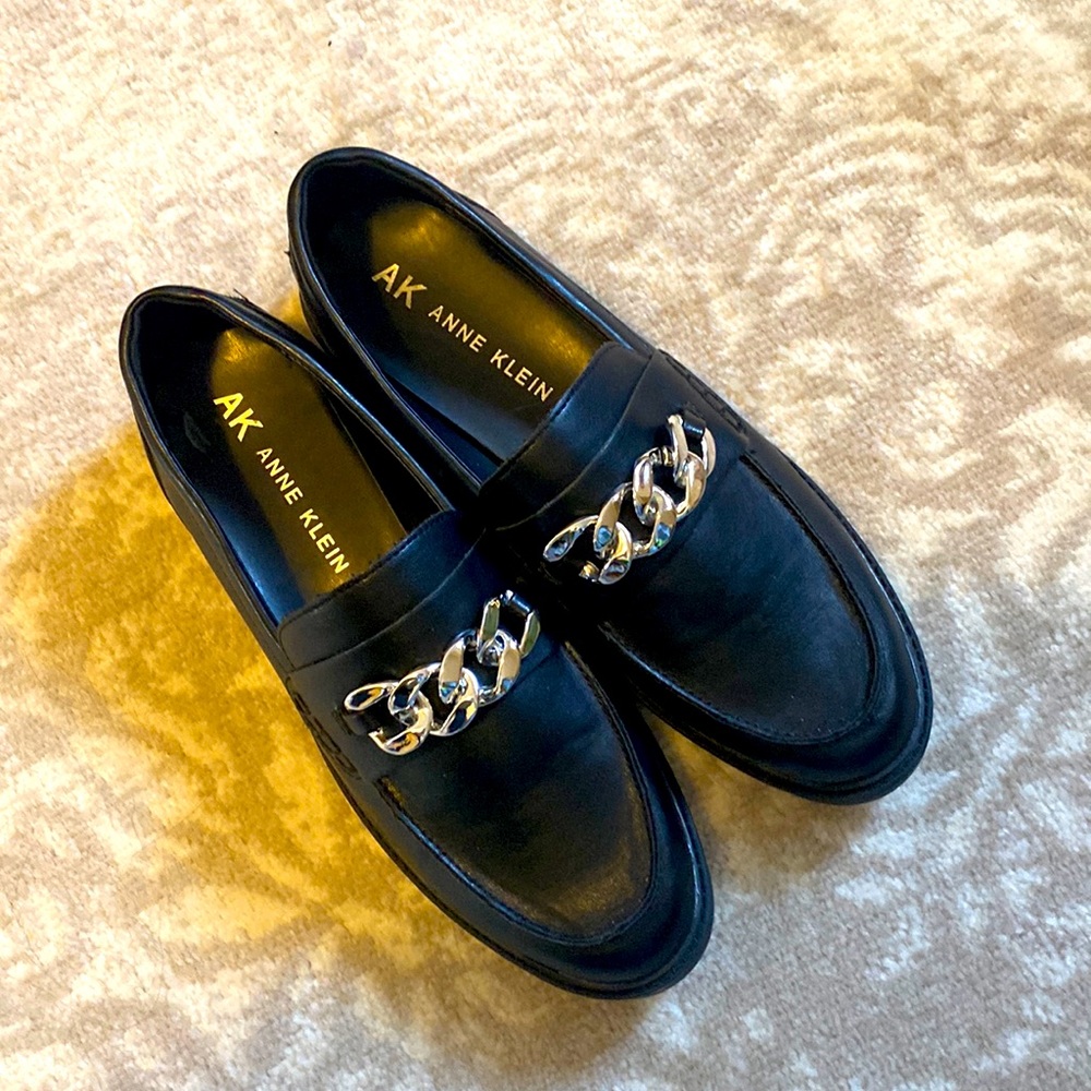 Anne Klein Flex chunky chain loafer 9.5